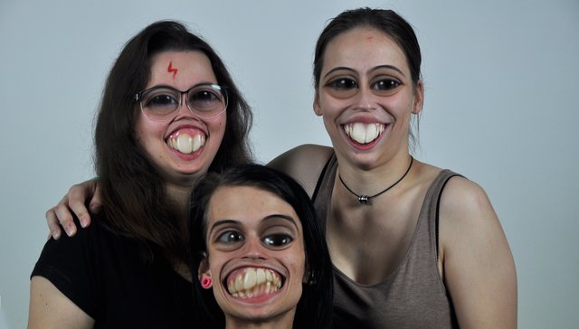 Hoď tam nejaký fotošop, nech sme krásni!