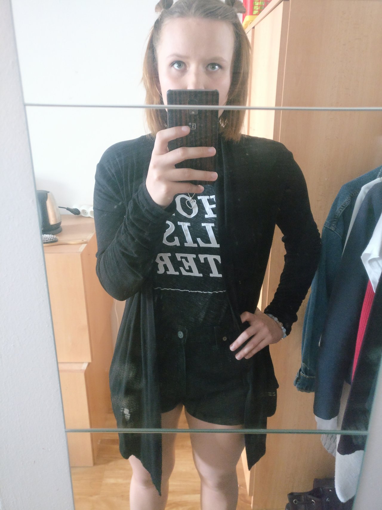 Spamujem birc selfíčkami, lebo som attention whore a som zvedavá, kto ma za čo dojebe <3